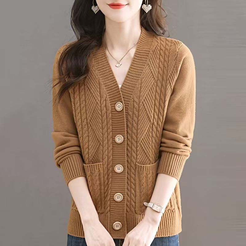 Cardigan pour femmes avec décolleté en V et poches Chic & Stil