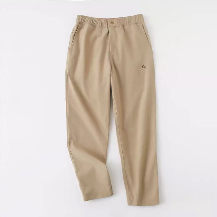 Pantalon de loisirs fonctionnel pour femmes avec taille élastique et poches latérales Chic & Stil