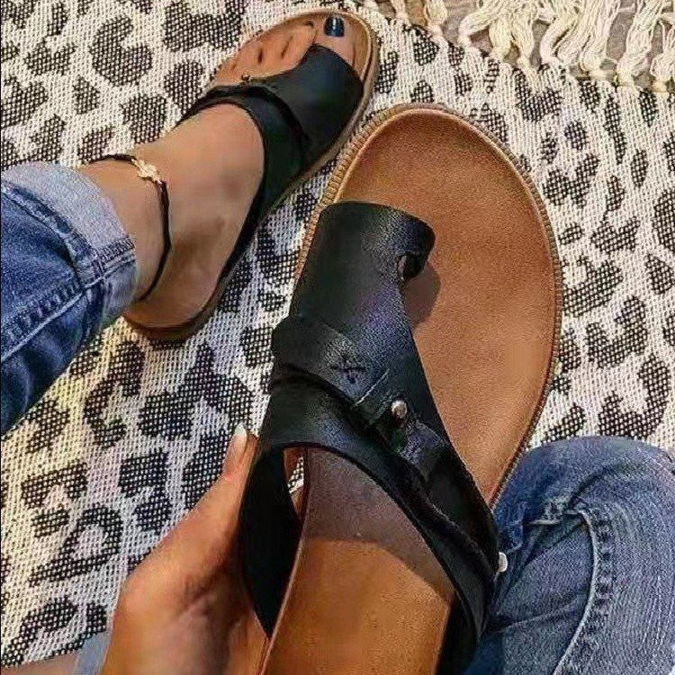Comfortable strap sandals for ladies with anatomical sole Lune London