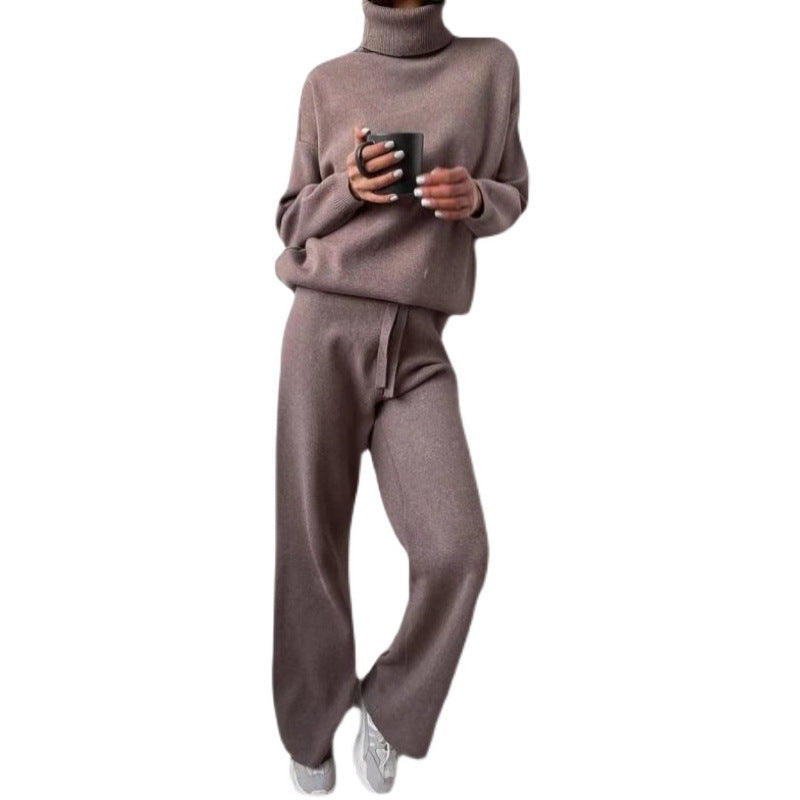 Elegant knit loungewear set for women with high collar and wide legs Lune London