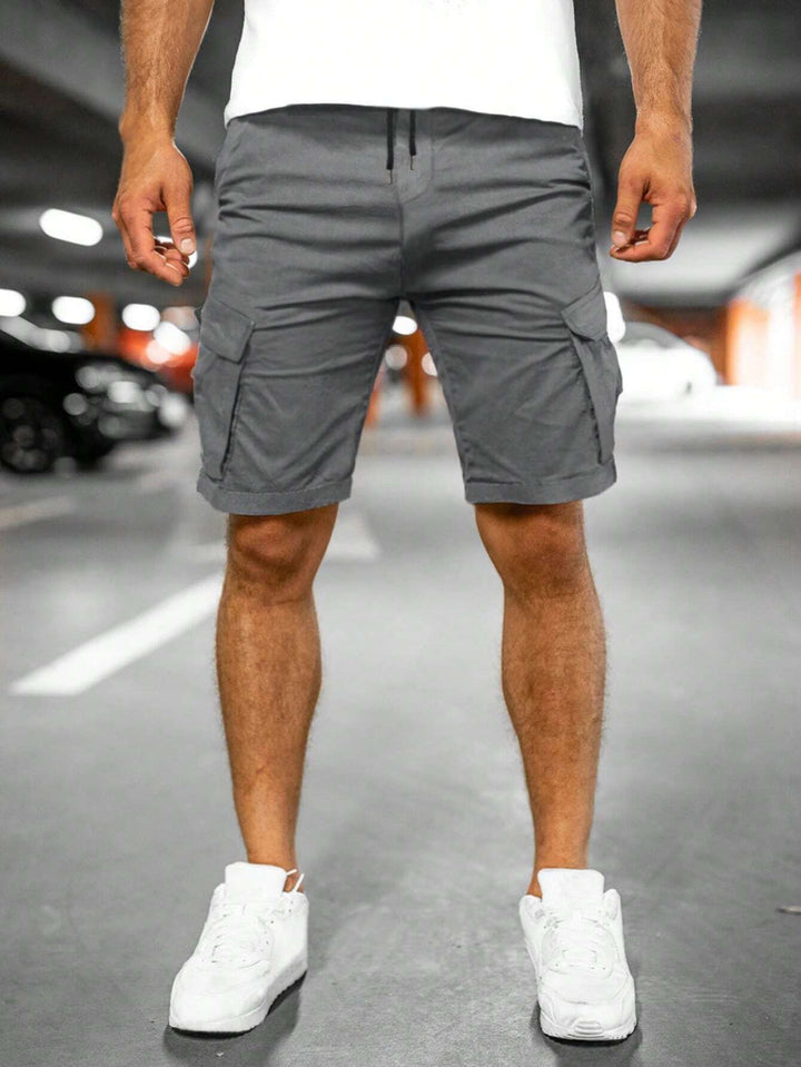 Multifunctional cargo shorts for men with practical side pockets Lune London