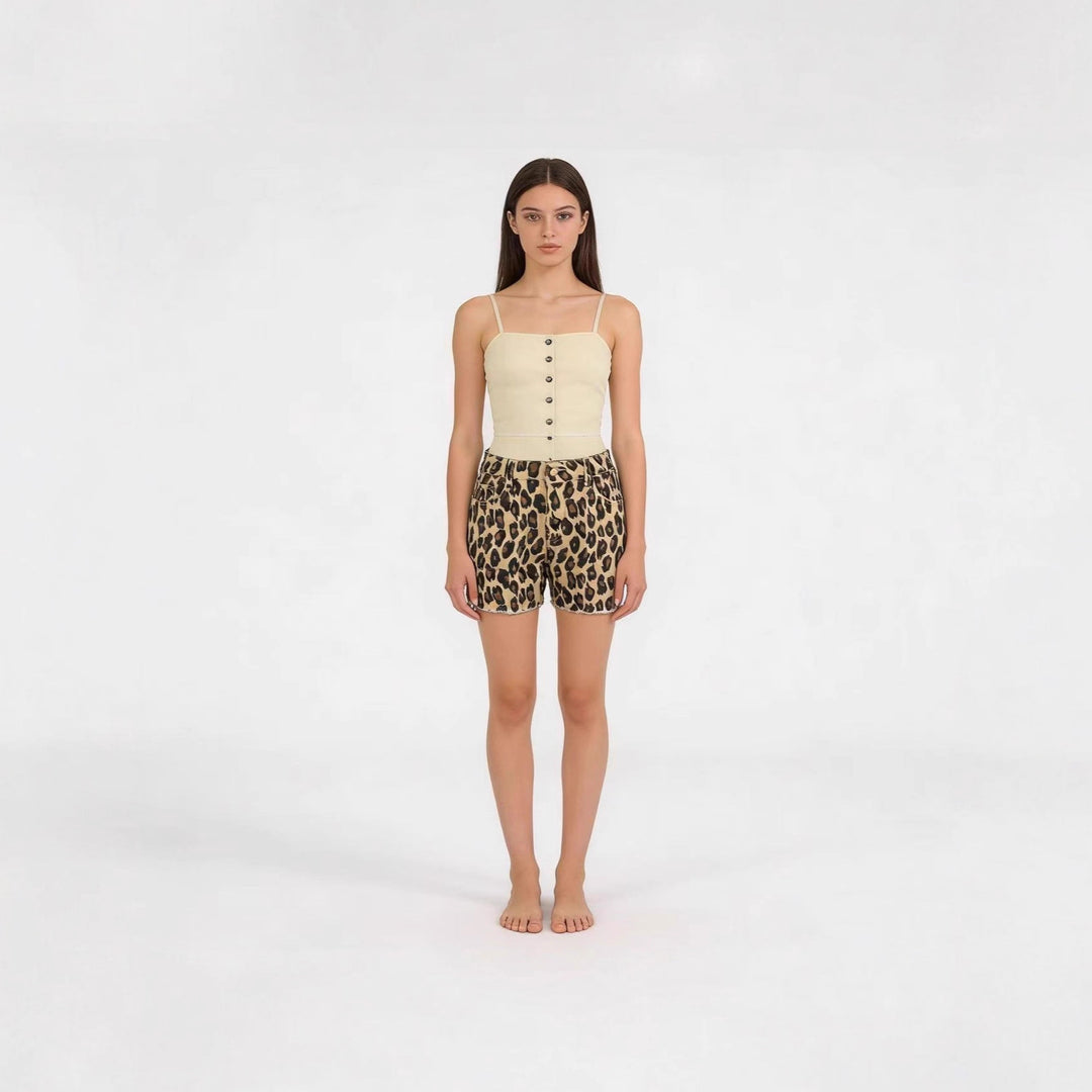 Women's casual Leo shorts with fringed hem and high pockets Lune London