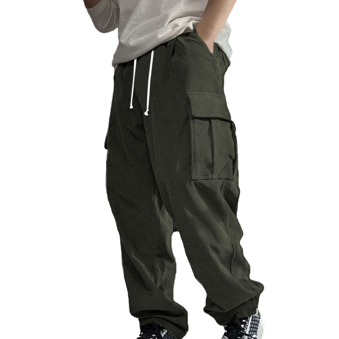 Men's cargo pants with a relaxed fit and versatile side pockets Lune London