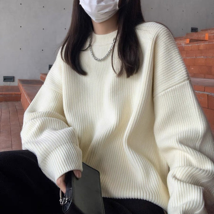 Oversized knitted sweater for women with a fine rib pattern and a relaxed fit Lune London