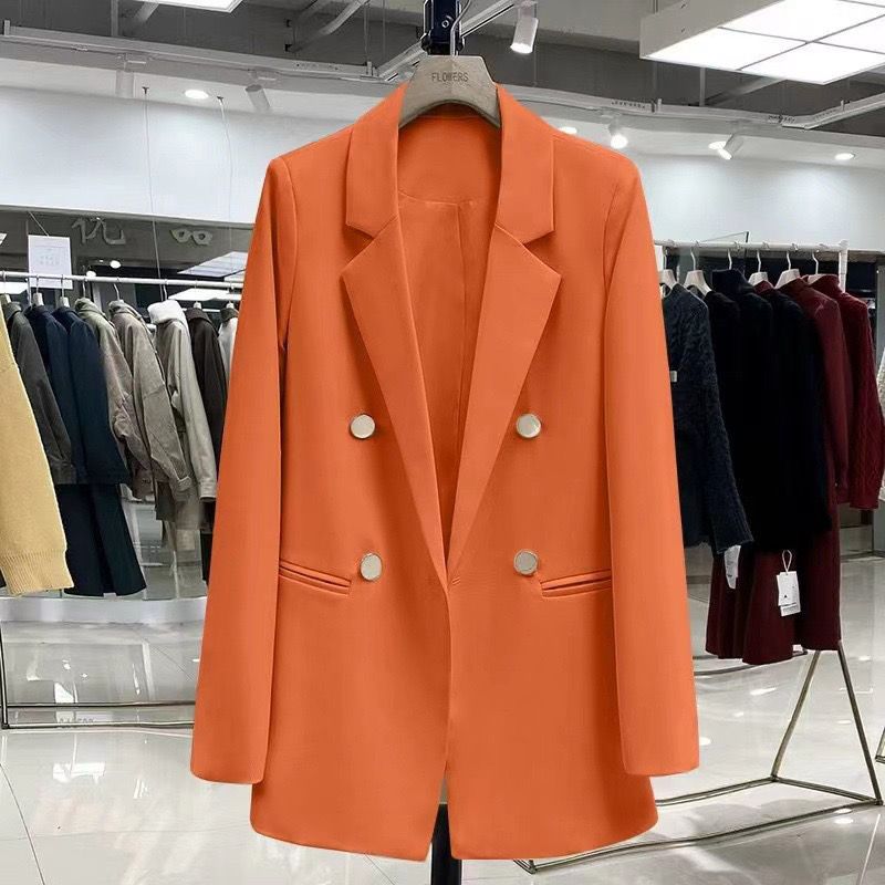 Blazer élégant et moderne pour femmes avec double boutonnage Chic & Stil