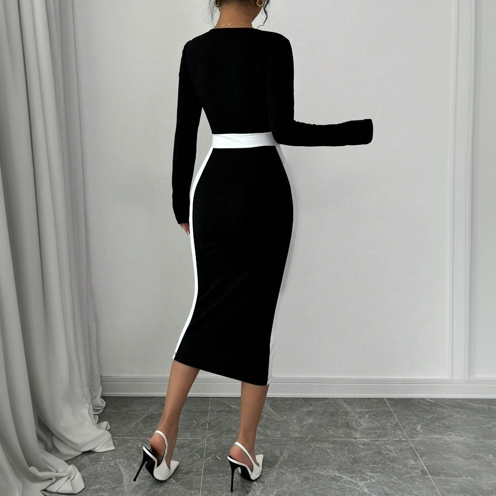 Robe midi ajustée pour femme avec décolleté carré et accents contrastants Chic & Stil
