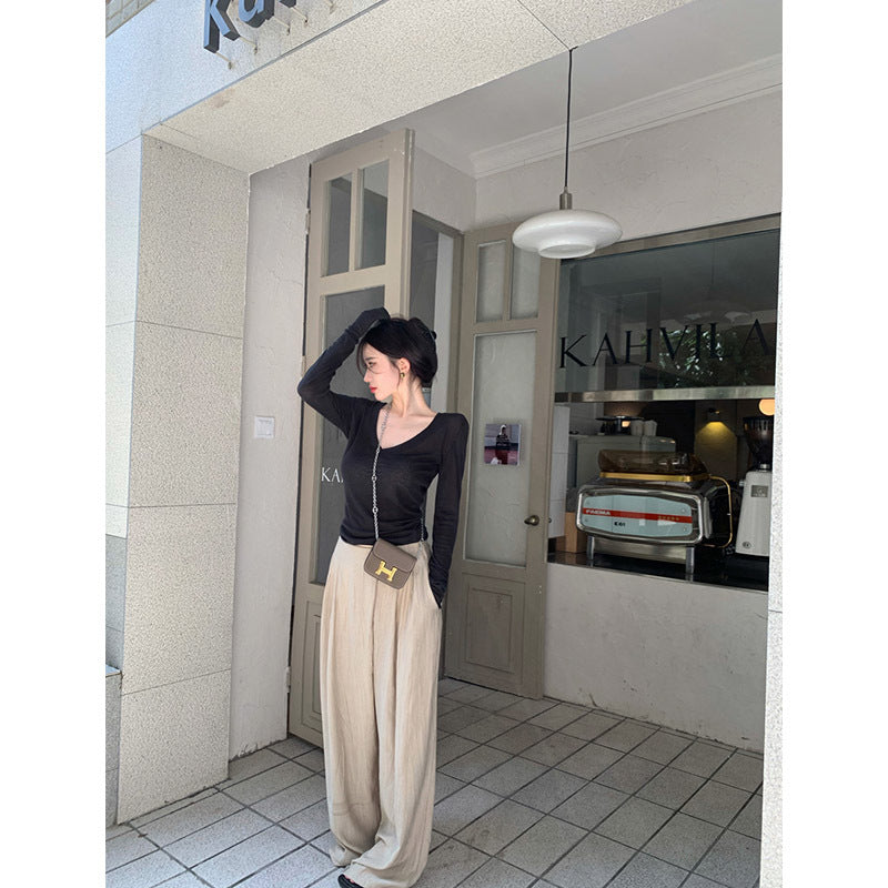 Women Long Sleeve Shirt with V-Neck and Figure-Flattering Fit Chic & Stil