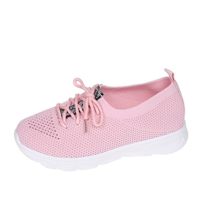 Breathable leisure sneakers for women with a flexible upper material and a non-slip sole Lune London