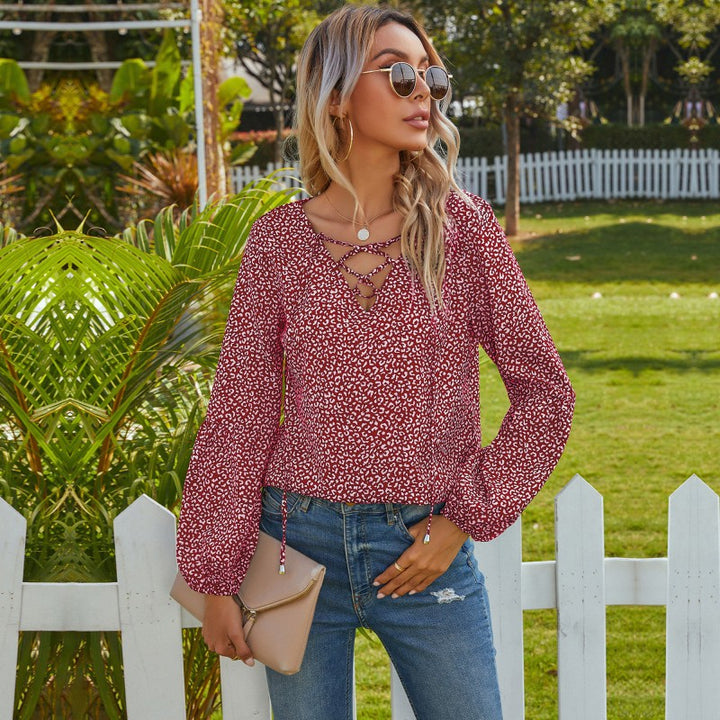 Women's top with playful neckline and trendy balloon sleeves Lune London