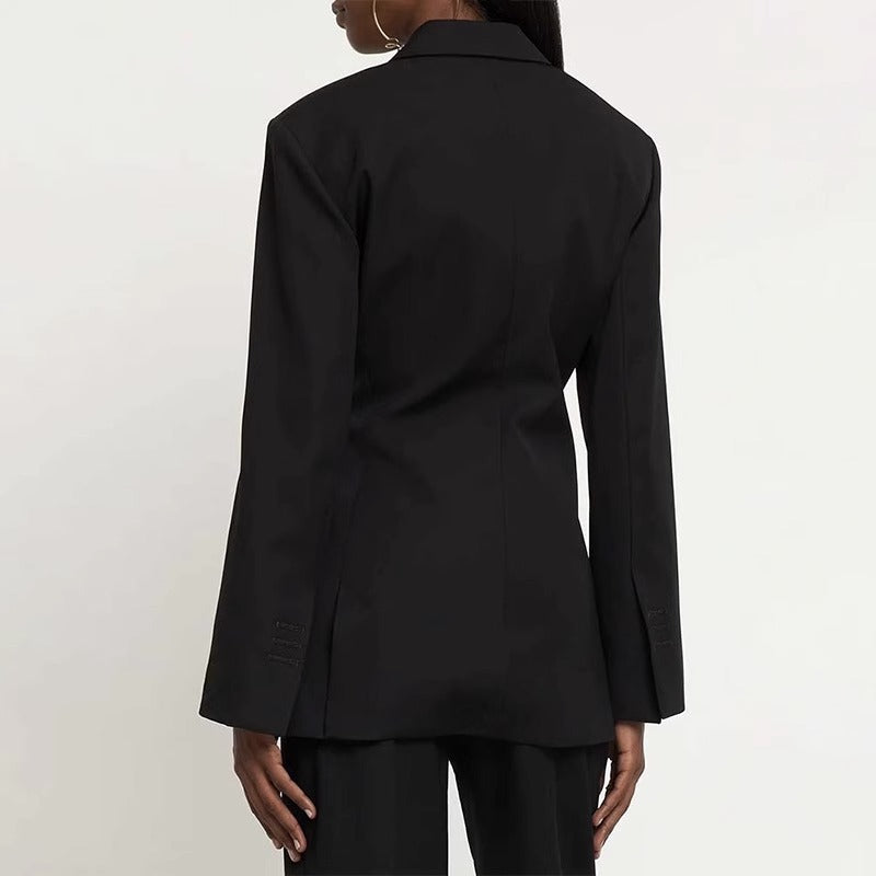 Blazer moderne pour femmes avec design asymétrique Chic & Stil