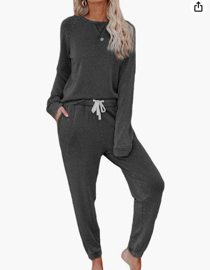 Ensemble de détente confortable pour femme avec un sweat-shirt surdimensionné élégant et des pantalons relaxants Chic & Stil