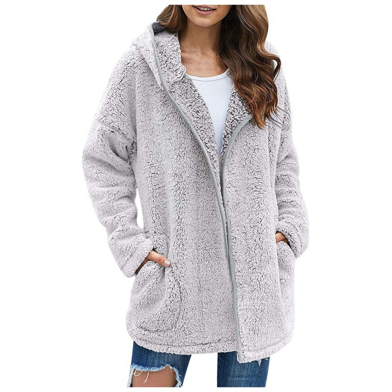 Women's Cozy Fleece Jacket with A Loose Fit and High-Quality Craftsmanship Lune London