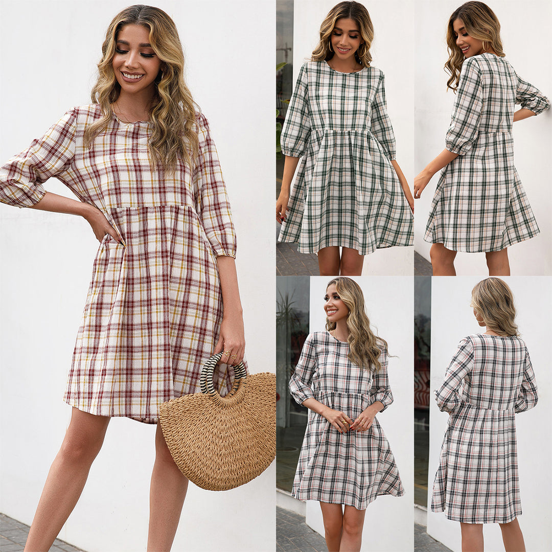 Dress for women with a checkered look and a fitted design Lune London