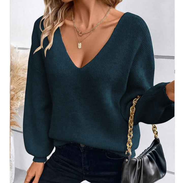 Pull en tricot pour femmes avec un décolleté en V profond et un détail de nœud décoratif Chic & Stil