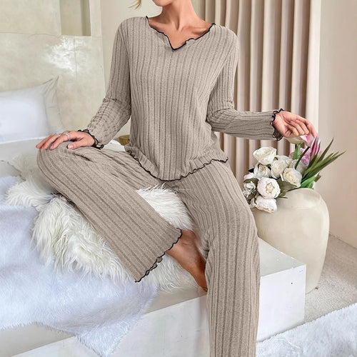 Ladies Comfortable Two-Piece Pajama with Contrast Ruffles Lune London