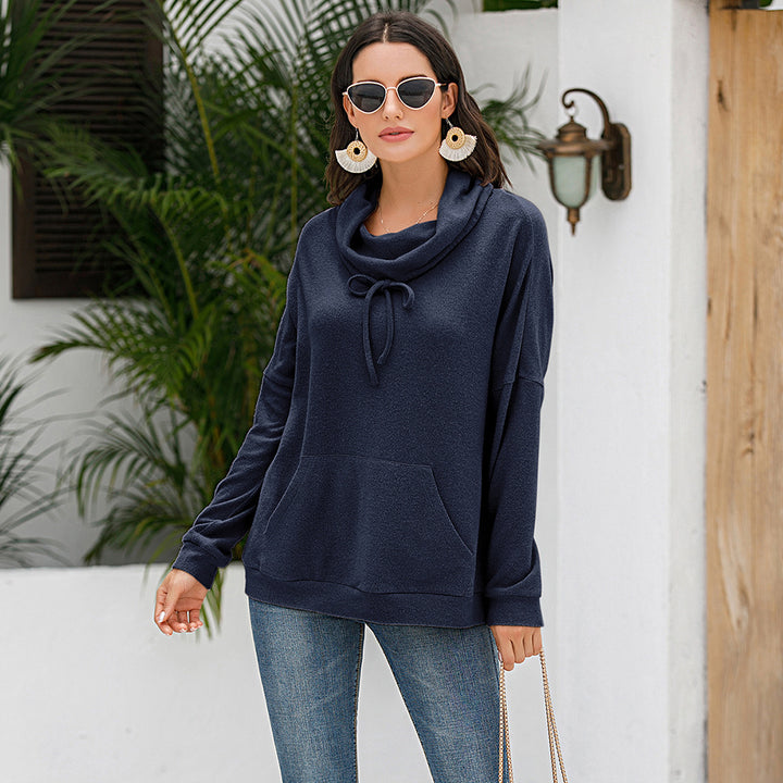 Women’s hooded sweatshirt with asymmetrical cut and practical pockets Lune London