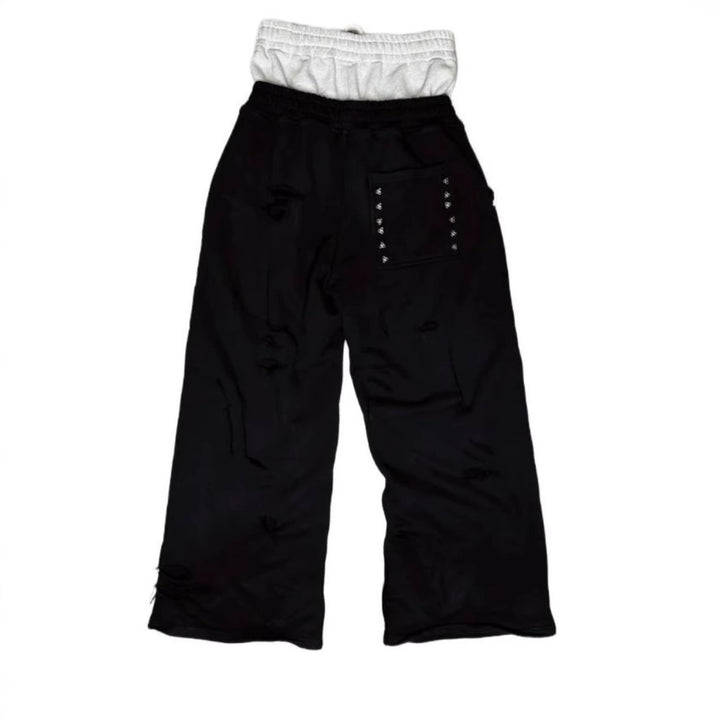 Casual relaxed fit cargo pants for women with elastic waistband and rivet embellishment Lune London