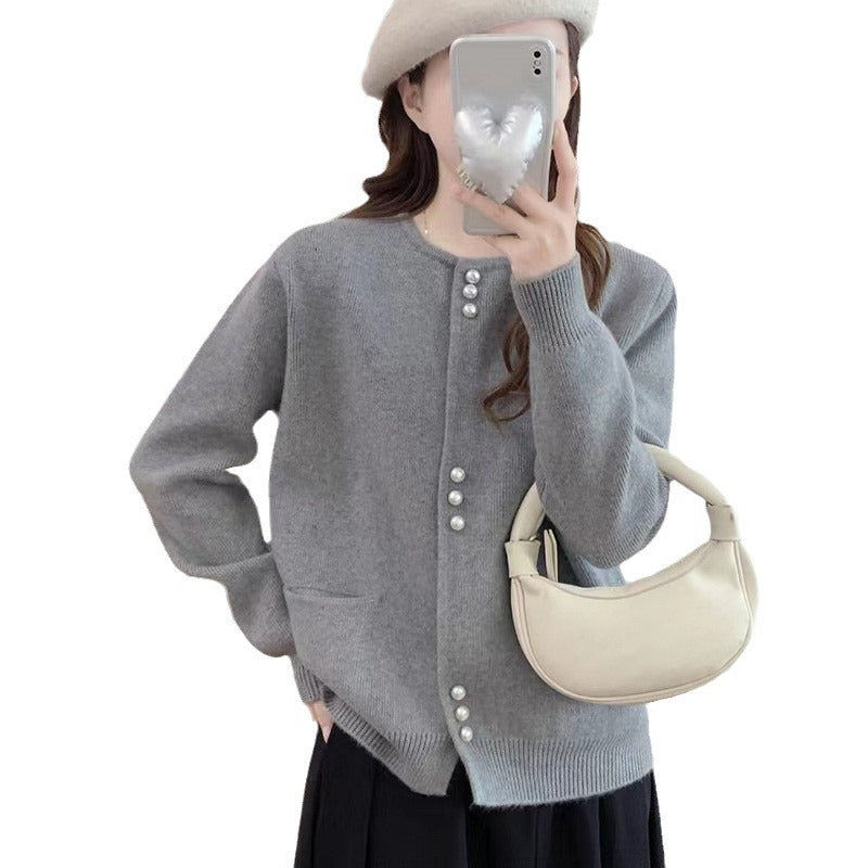 Ladies' knit jacket with elegant pearl buttons Lune London