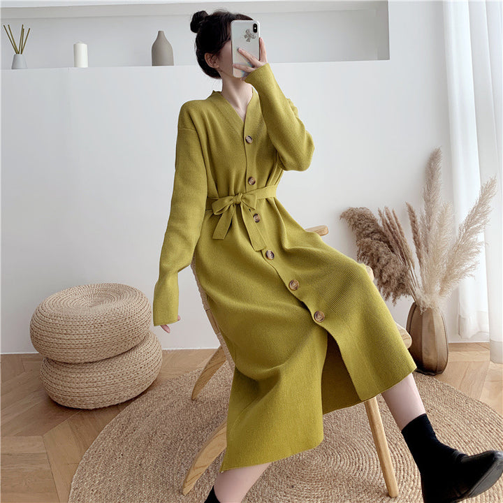 Robe tricotée élégante pour femme avec ceinture et boutons Chic & Stil