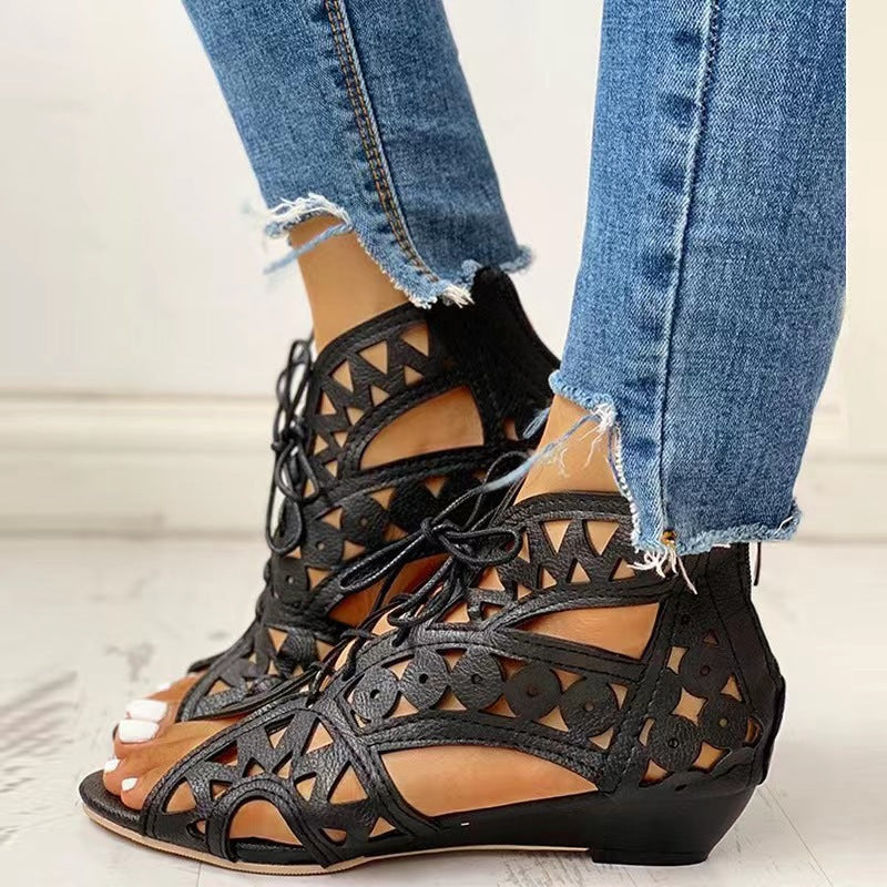 Faux leather sandals for women with cut-out design and laces Lune London