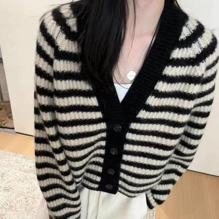 Striped knit jacket for women with a loose fit and button details Lune London
