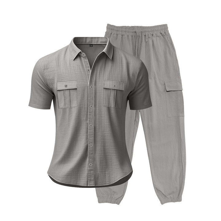 Fashionable short suit for men with practical pockets Lune London