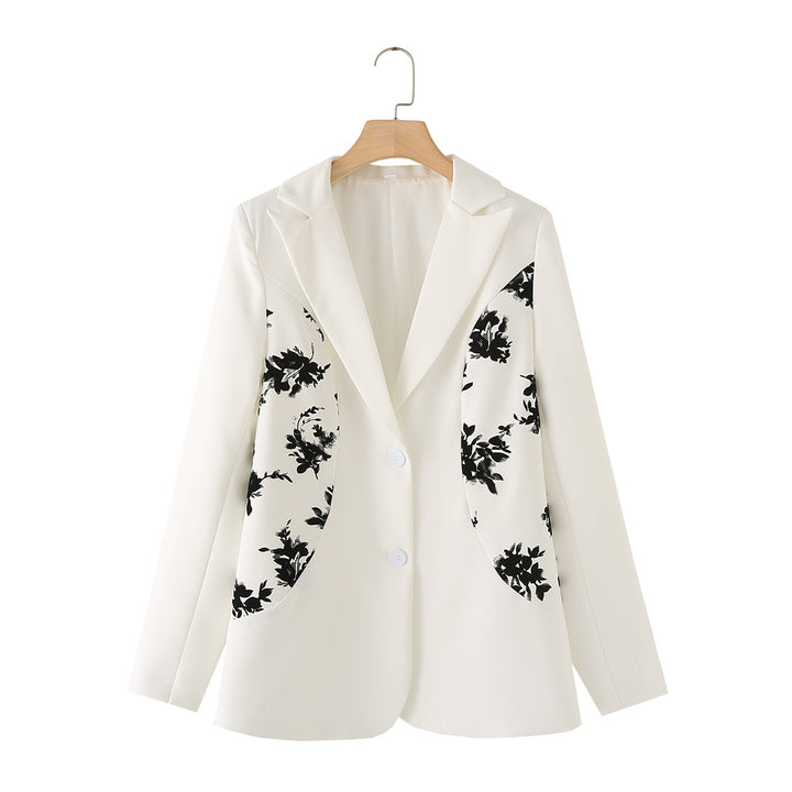 Elegant blazer jacket for ladies with floral details and quality workmanship Lune London