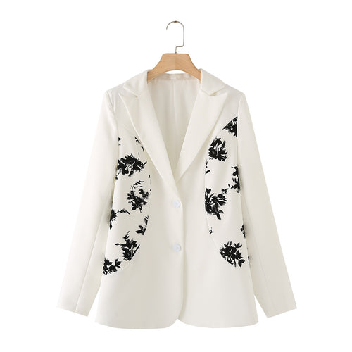 Elegant blazer jacket for ladies with floral details and quality workmanship Lune London