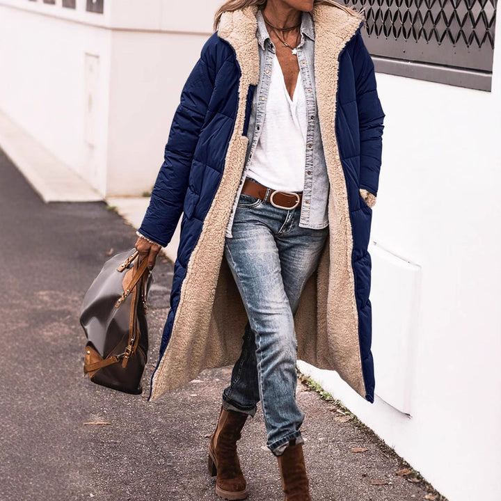 Ladies cozy winter coat with high-quality plush lining and practical pockets Lune London