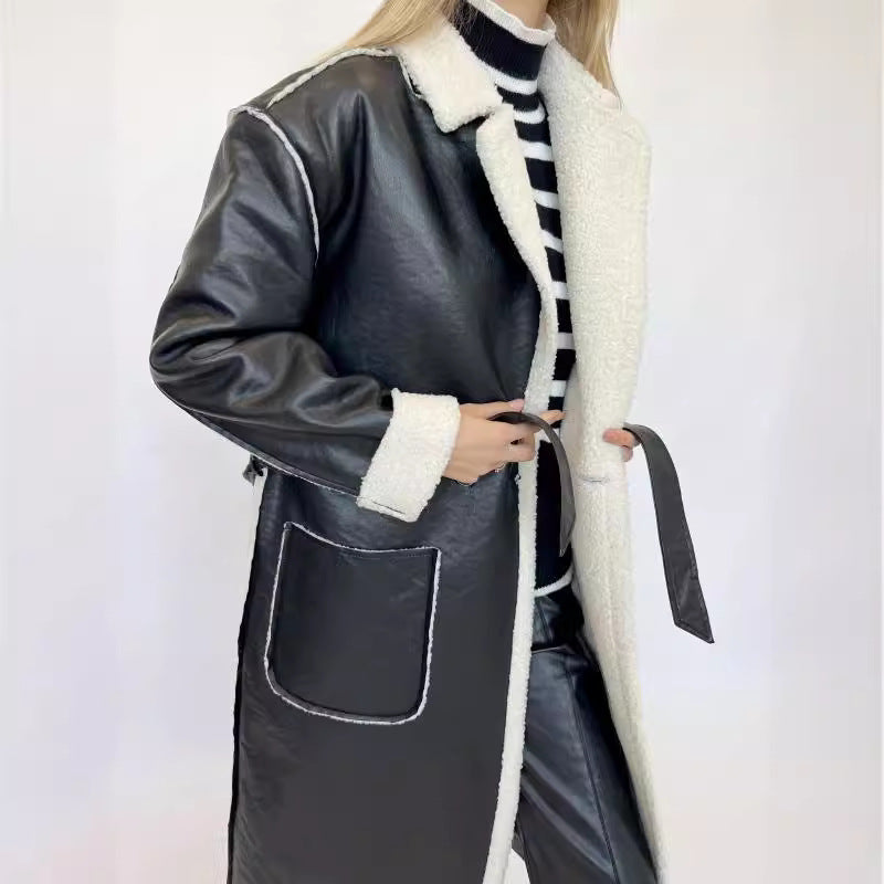 Trendy winter coat for women with teddy lining Lune London