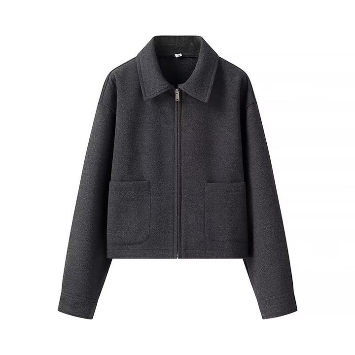 Casual cropped jacket for women with practical pockets and modern zipper Lune London