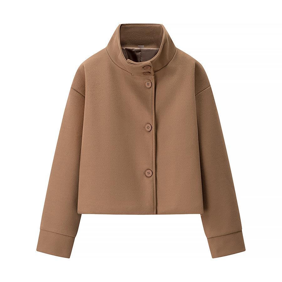 Short elegant jacket for women with a stand-up collar and trendy button details Lune London