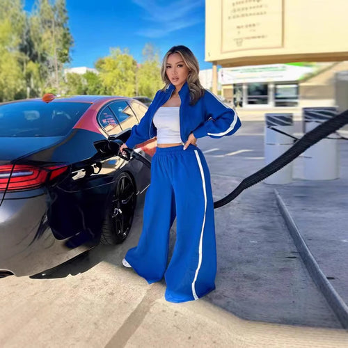 Casual tracksuit set for women with short jacket and wide pants Lune London