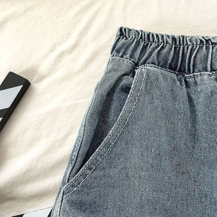 Shorts en denim confortables pour femmes avec ceinture élastique Chic & Stil