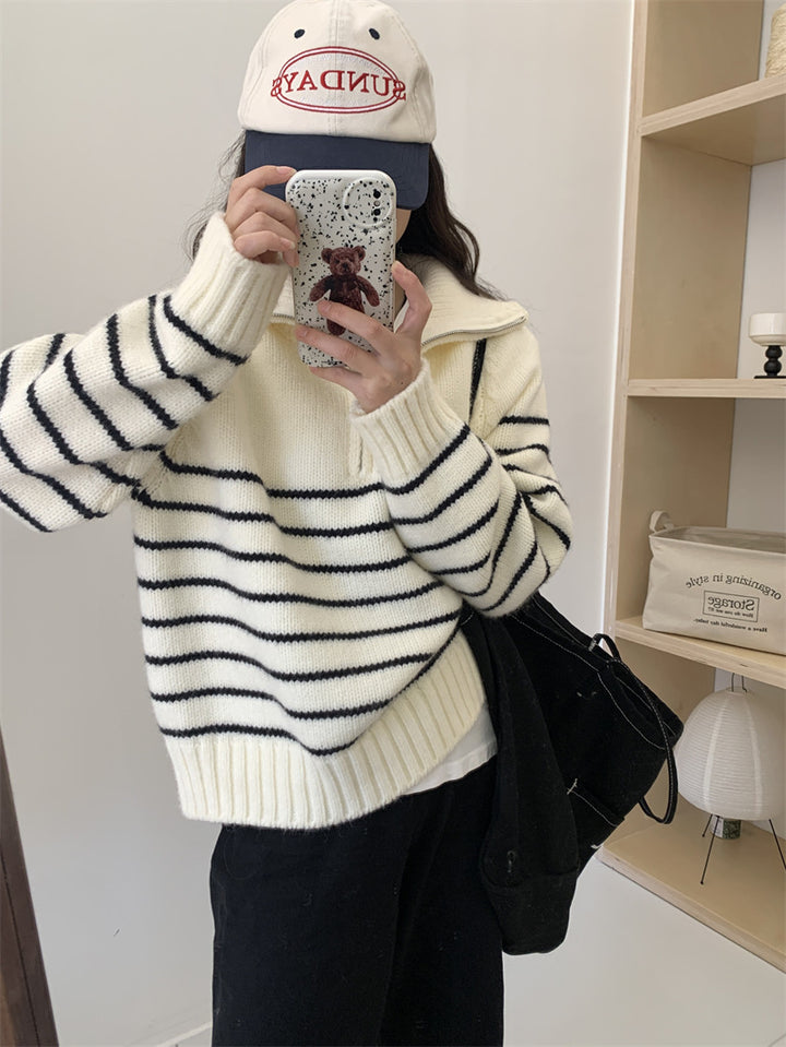Pull en tricot décontracté pour femmes avec col sportif et motif rayé Chic & Stil