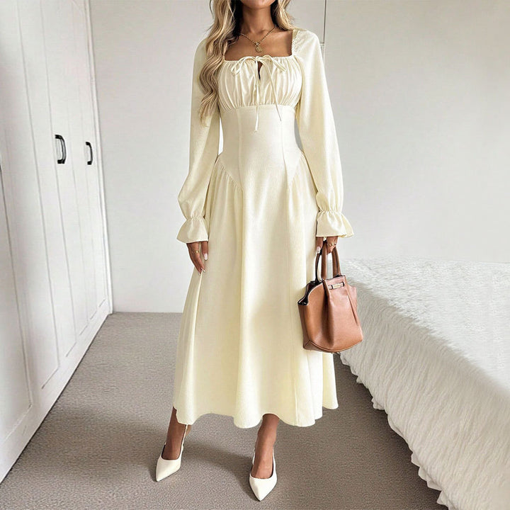 Robe maxi élégante pour femmes avec cordon sophistiqué et manches bouffantes Chic & Stil