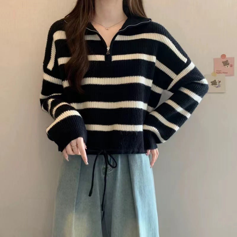 Cropped sweater for women with a high collar and braided hem Lune London