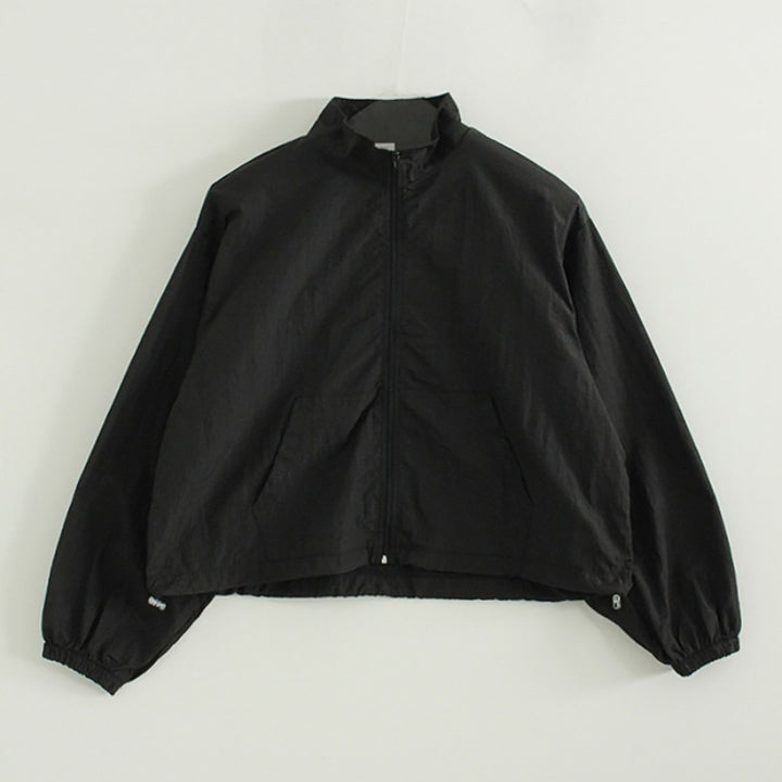 Ladies sporty windbreaker with high collar and zipper Chic & Stil