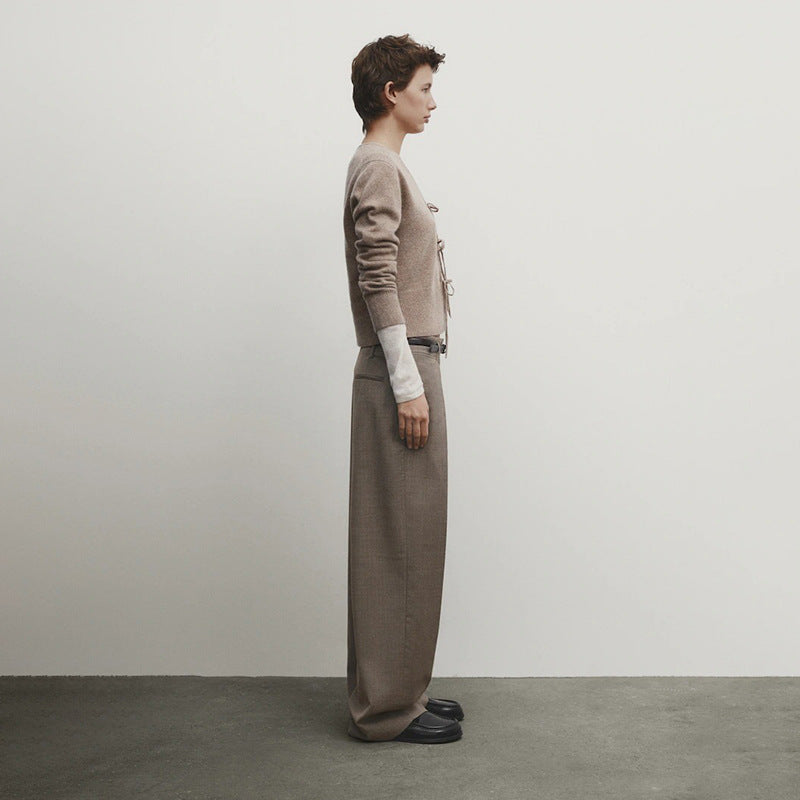 Ladies cozy pullover with tie belt and V-neck Lune London