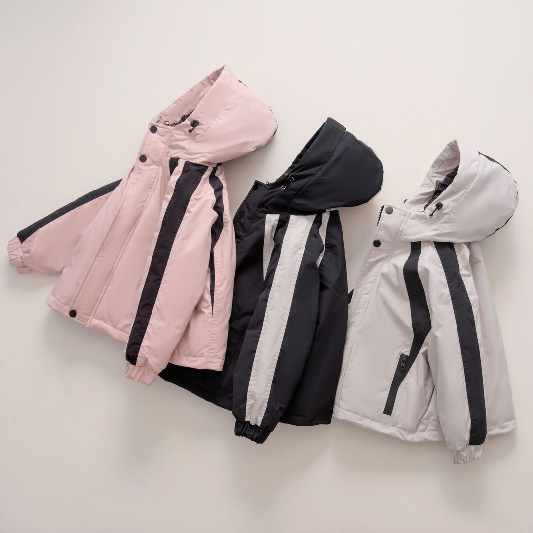 Functional fashion jacket for women with hood and thermoregulating lining Lune London