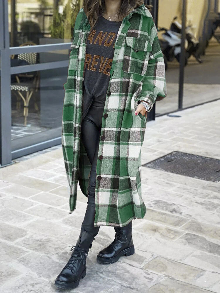 Ladies long checkered coat with practical pockets Lune London