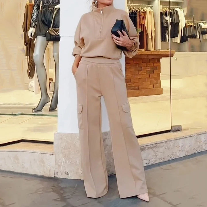 Leisure set for women with high collar and side pockets Lune London