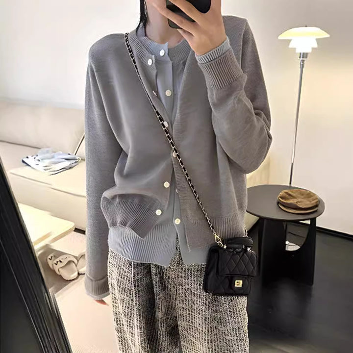 Ladies elegant cardigan with button details and soft material Lune London