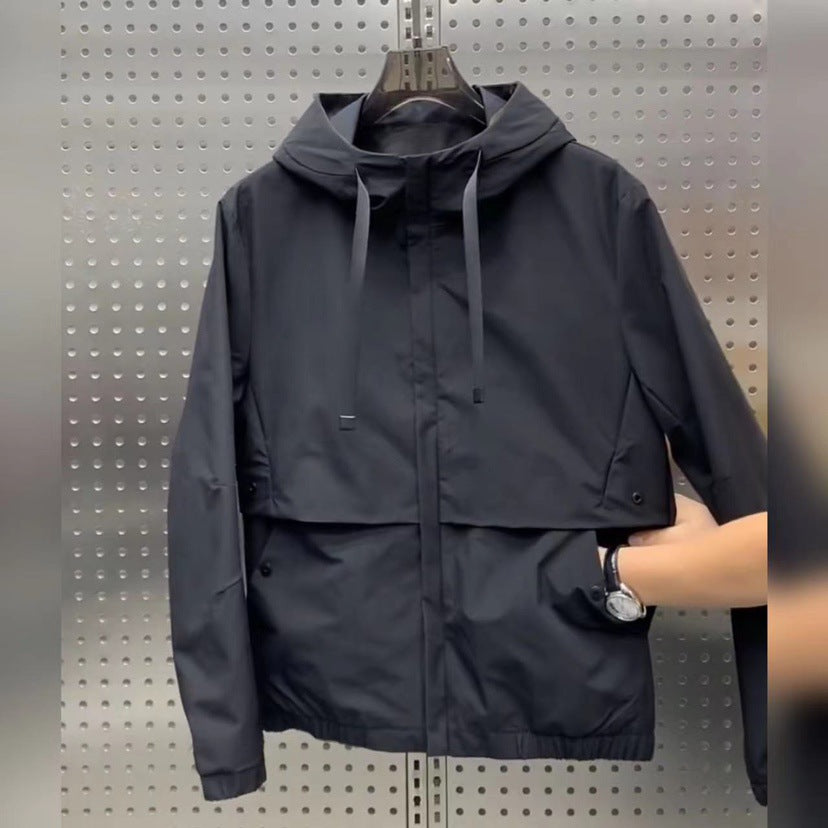 Leisure jacket for men with adjustable hood and practical piped pockets Lune London