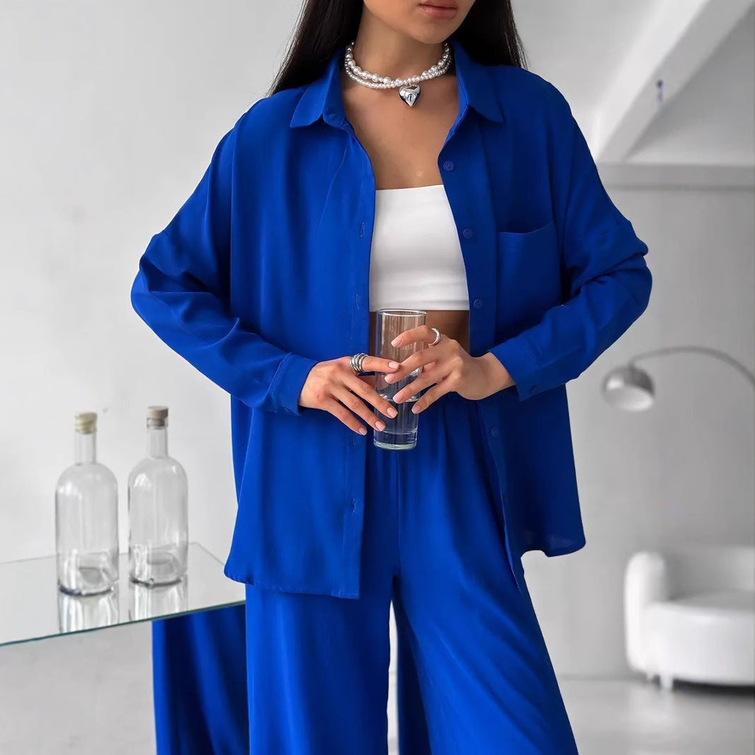 Casual women's shirt with button-down closure and chest pocket Lune London