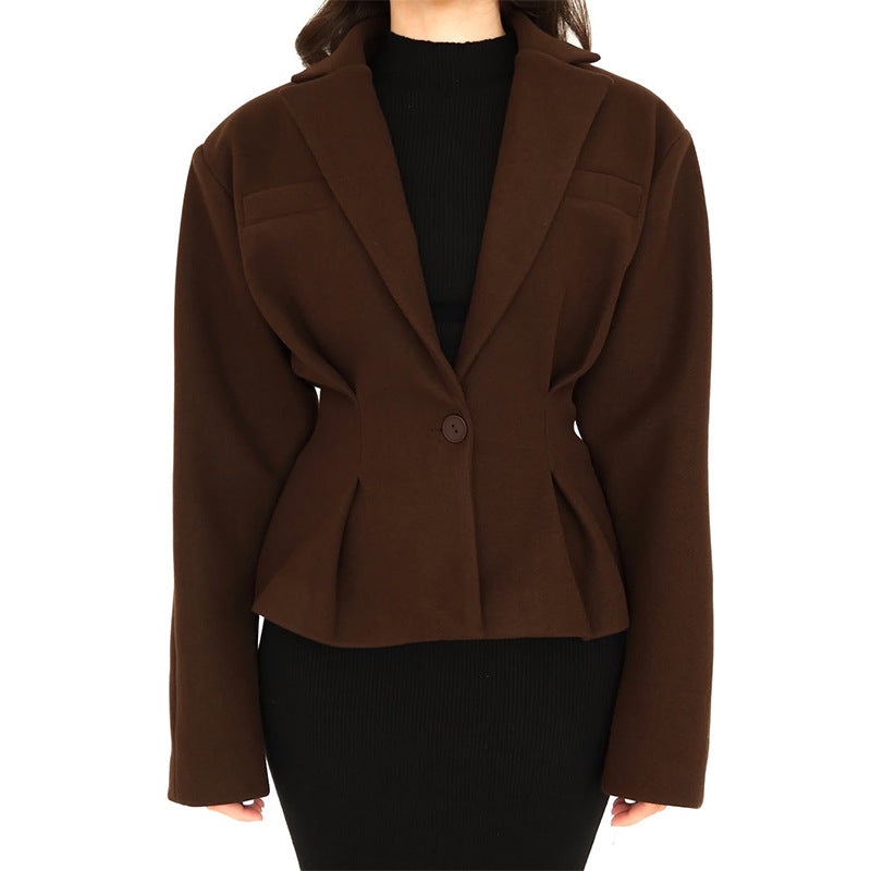 Fitted blazer jacket for women with trendy pockets Lune London