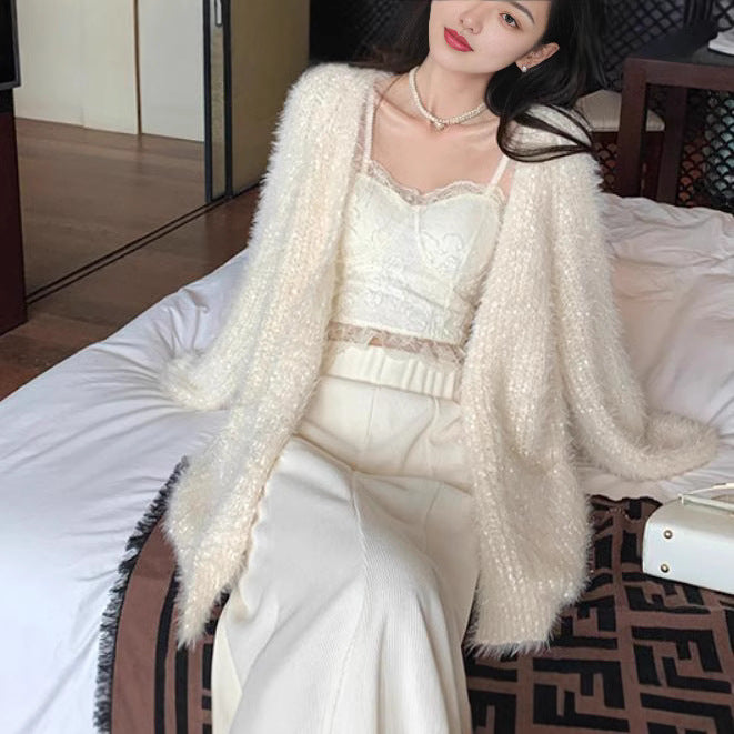 Sparkling cardigan for women in a modern casual chic look and style