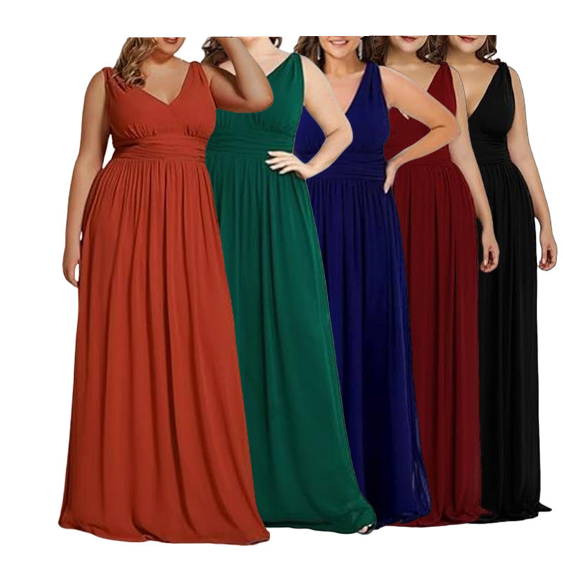 Maxi dress for women with elegant A-line and deep V-neck Lune London