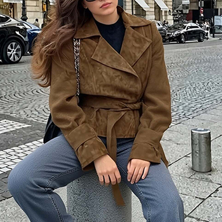 Veste en suédine pour femmes avec ceinture et confort luxueux Chic & Stil