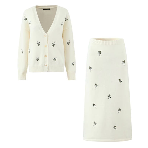 Cardigan for women with floral design and button placket Lune London